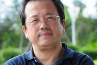 冯远，著名画家、中国美术家协会名誉主席、全国政协委员